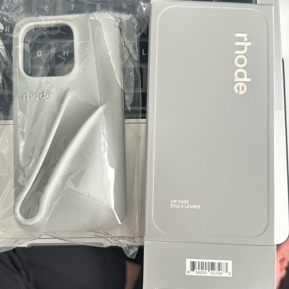 Brand New Rhode 15pro phone case